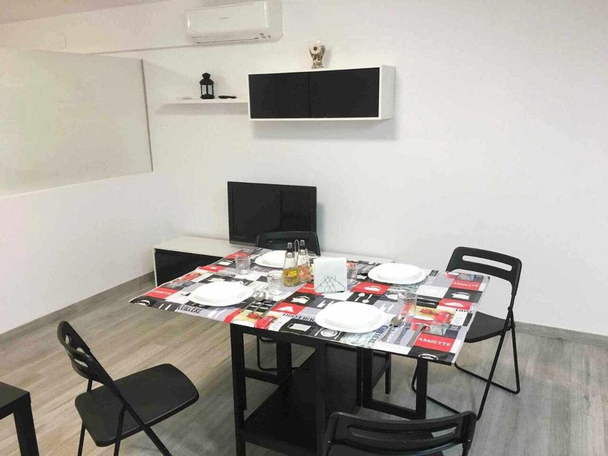Apartment La Gavina Beach Barcelona Airport กาวา ภายนอก รูปภาพ